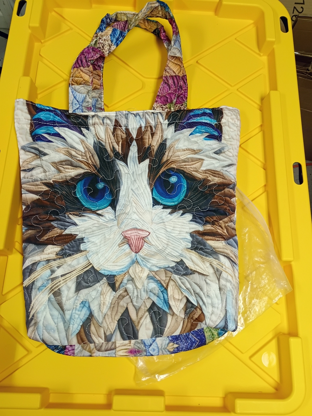 Cat Face Quilted Tote Bag - Blue Eyes